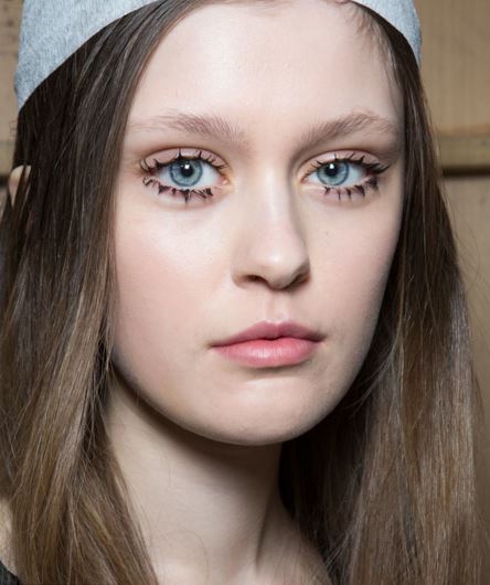 5 breathtakingly beautiful looks from London Fashion Week - News Nation