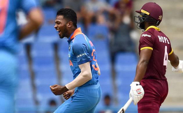 Live Scorecard India vs West Indies India lose 3rd wicket, Alzarri